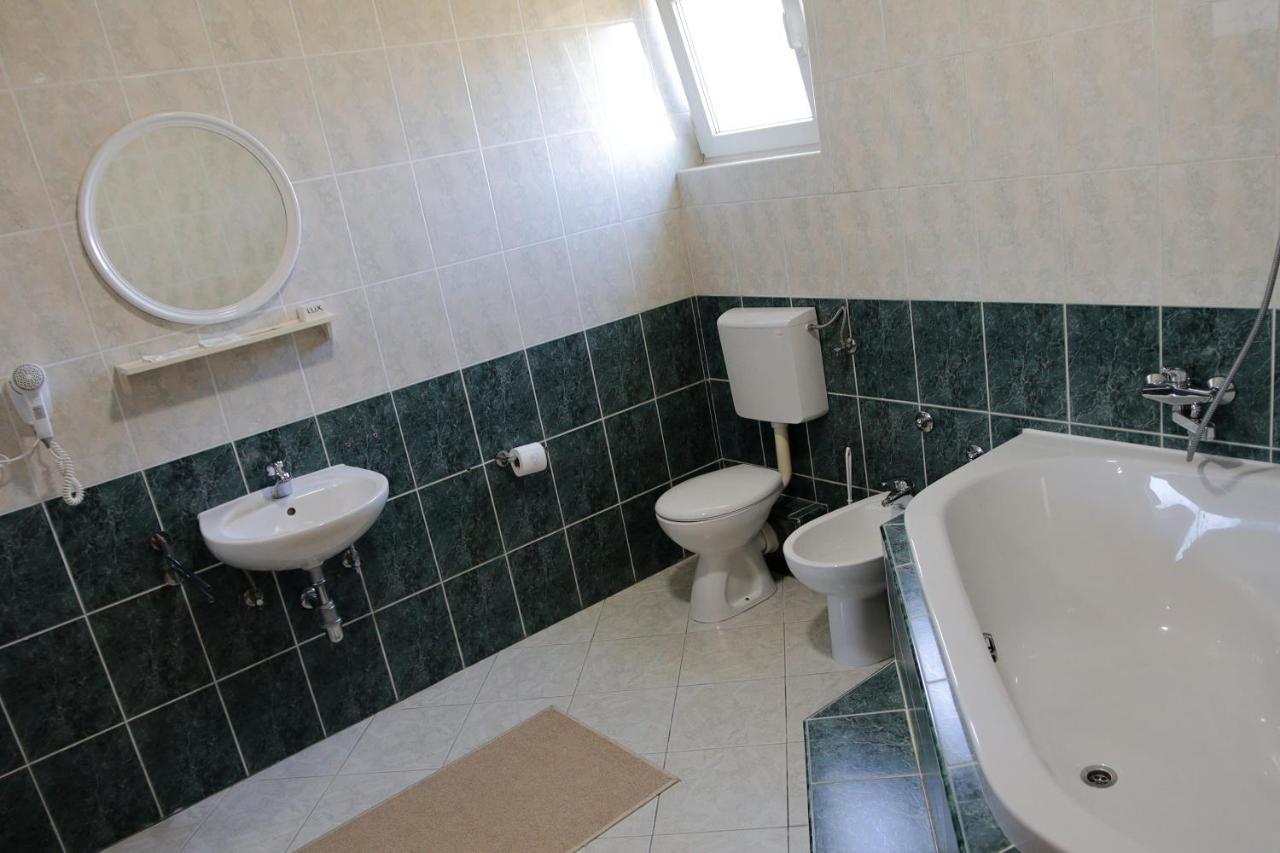 Motel Lav Čapljina Exteriör bild
