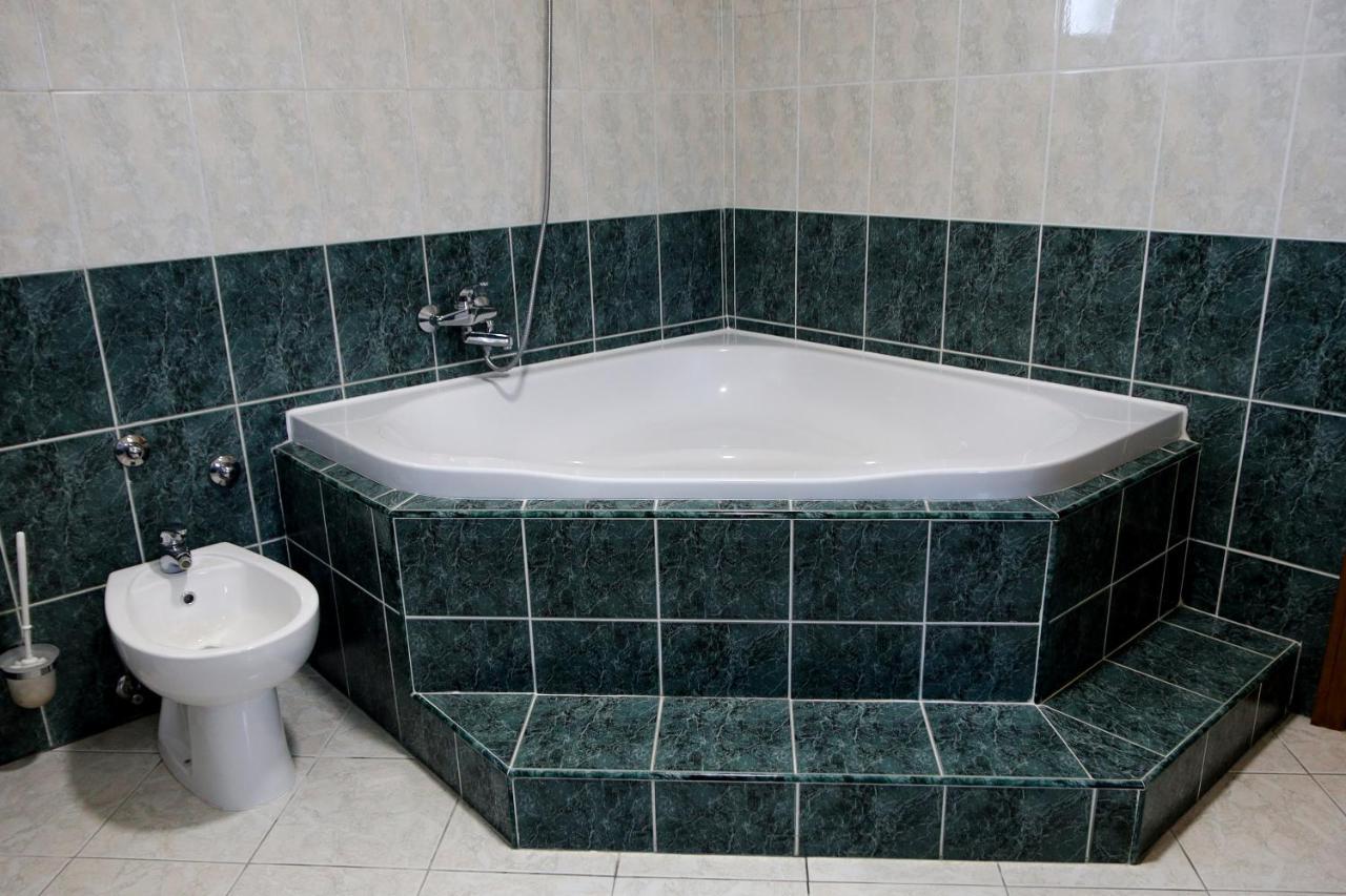 Motel Lav Čapljina Exteriör bild