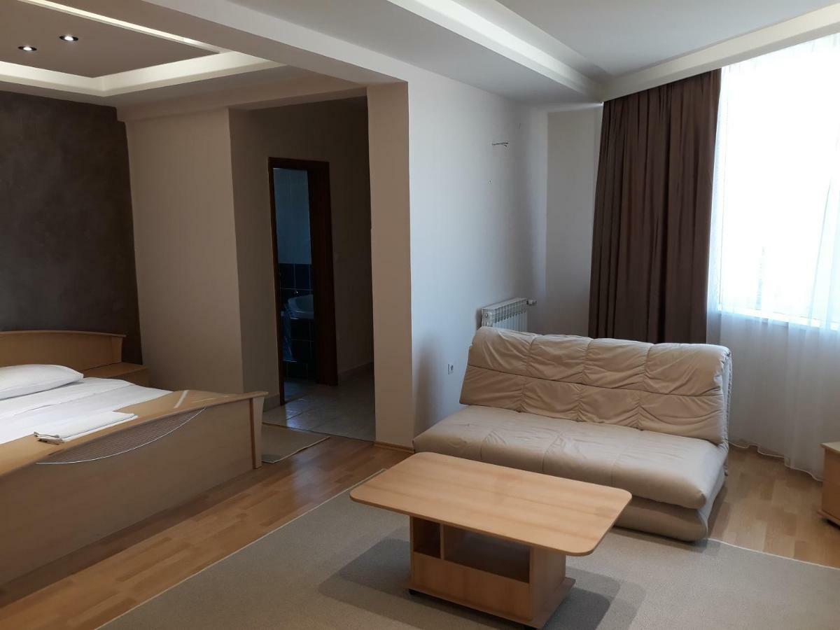 Motel Lav Čapljina Exteriör bild